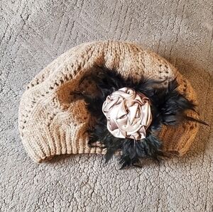 NWOT Jamont Beige Crochet Beret with Feather and Satin Flower